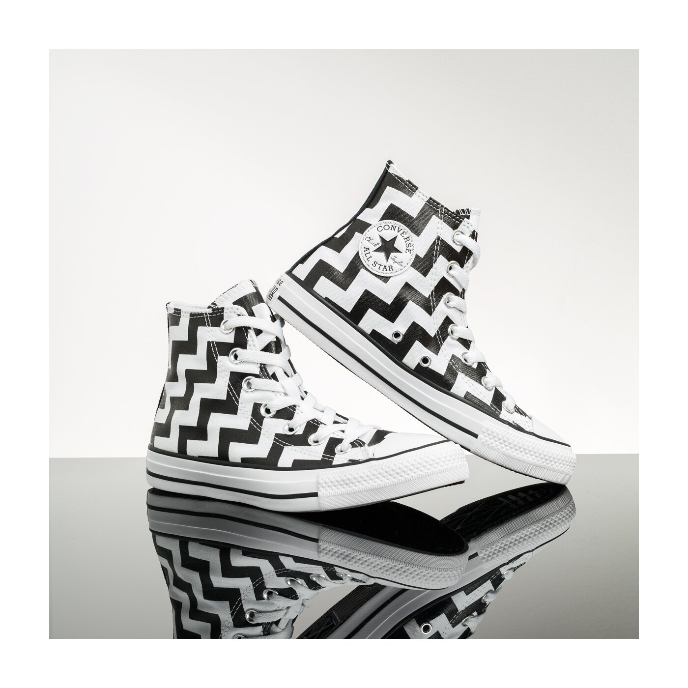 Damskie trampki CONVERSE CHUCK TAYLOR ALL STAR  565213c kolor biały