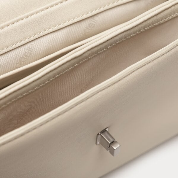 Damska torebka CALVIN KLEIN TOREBKA RE-LOCK EW CONV CROSSBODY k60k611084pc4 kolor biały