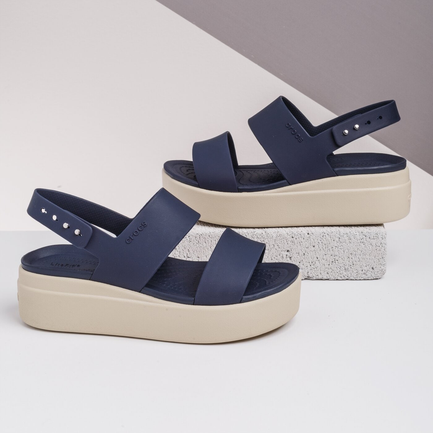 crocs brooklyn low wedge navy