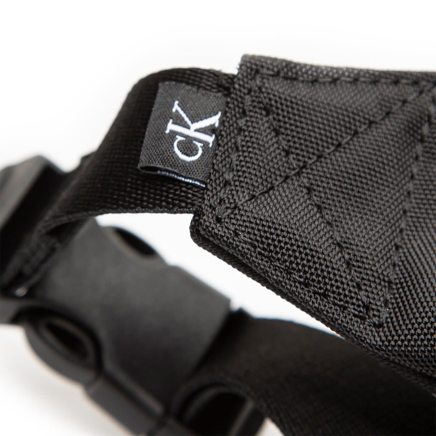 Damska torebka CALVIN KLEIN TOREBKA WAISTBAG k50k506471bds kolor czarny