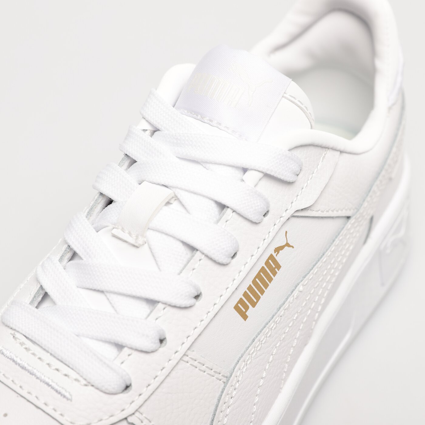 Damskie sneakersy (buty) PUMA CARINA STREET 38939001 kolor biały