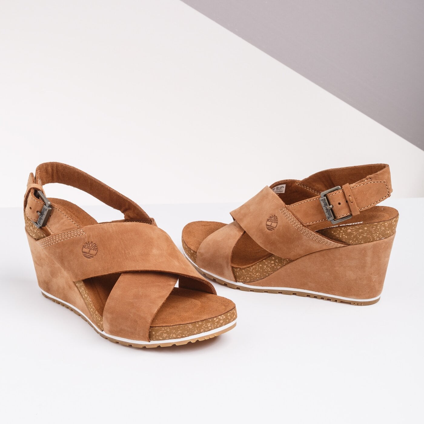 Damskie sandały TIMBERLAND CAPRI SUNSET X-BAND SANDA tb0a1wmuf131 kolor brązowy