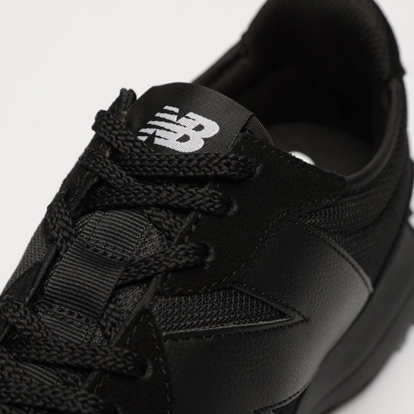 Męskie sneakersy (buty) NEW BALANCE 327  ms327ctb kolor czarny