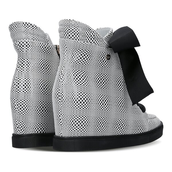 Damskie buty za kostkę BALDOWSKI BOTEK ALASKA SZACHOWNICA BIAŁA d01022snik103 kolor czarny
