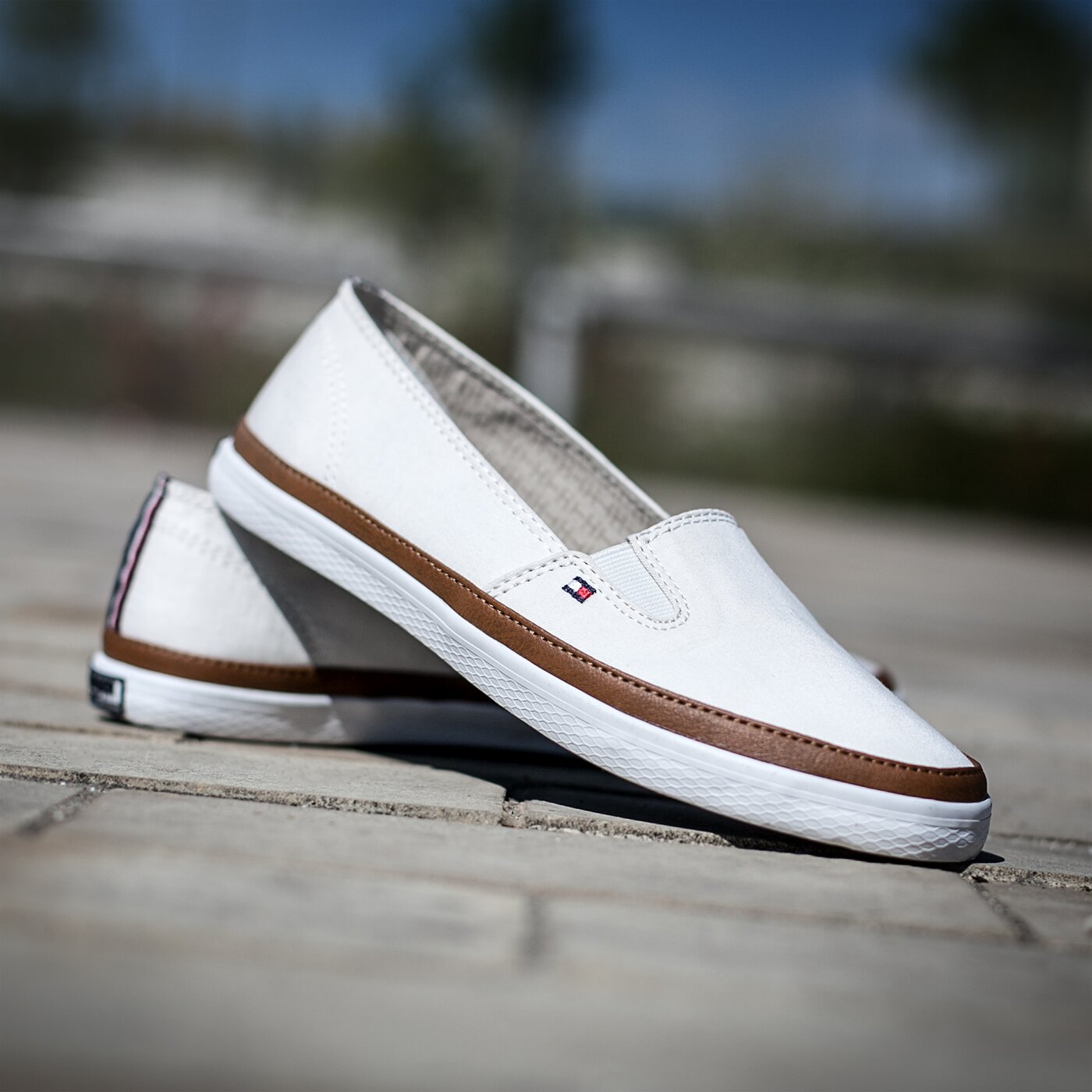 Damskie trampki TOMMY HILFIGER K1285ESHA 7D fw56820799118 kolor biały