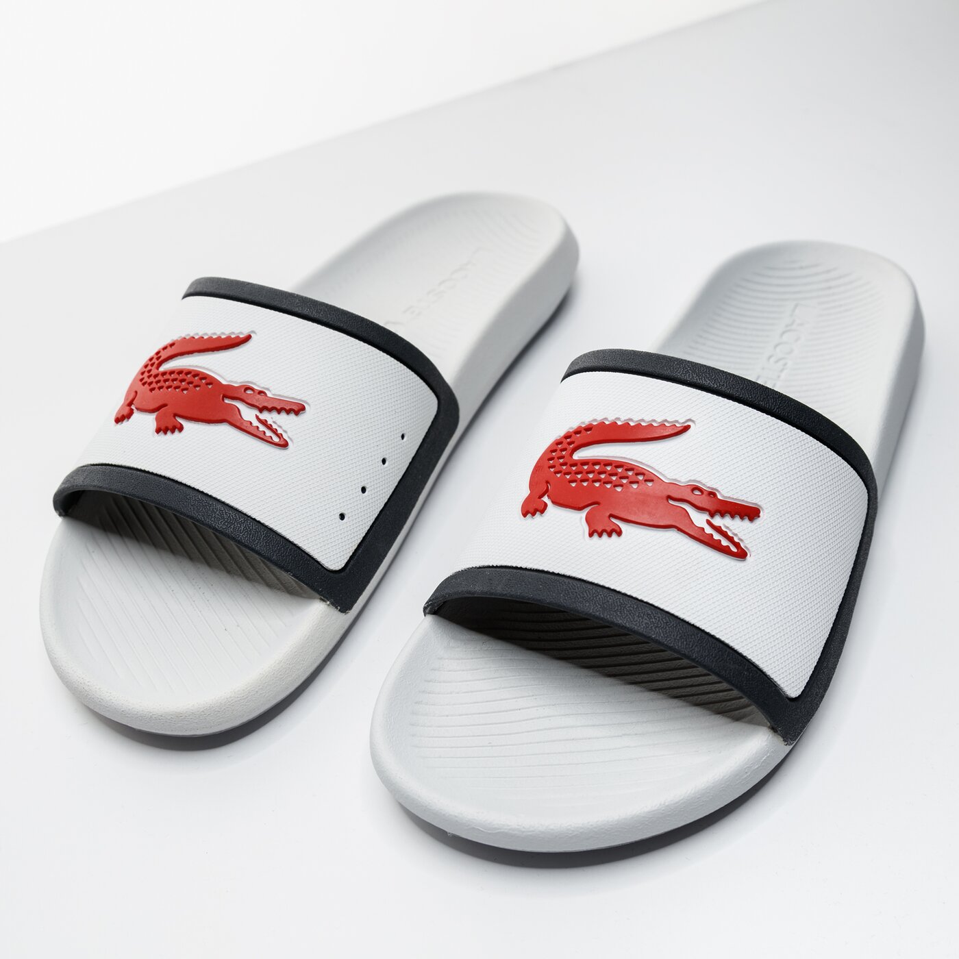 Męskie klapki LACOSTE CROCO SLIDE TRI 3 739cma0043407 kolor biały