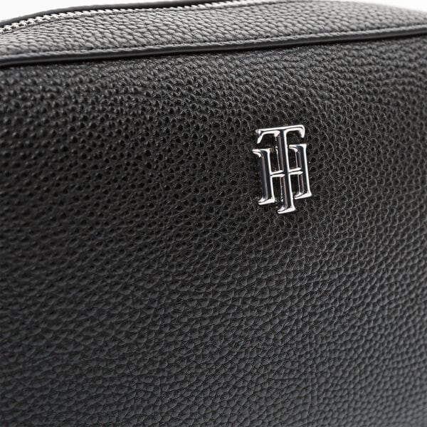 Damska torebka TOMMY HILFIGER TOREBKA TH ESSENCE CROSSOVER aw0aw09689bds kolor czarny