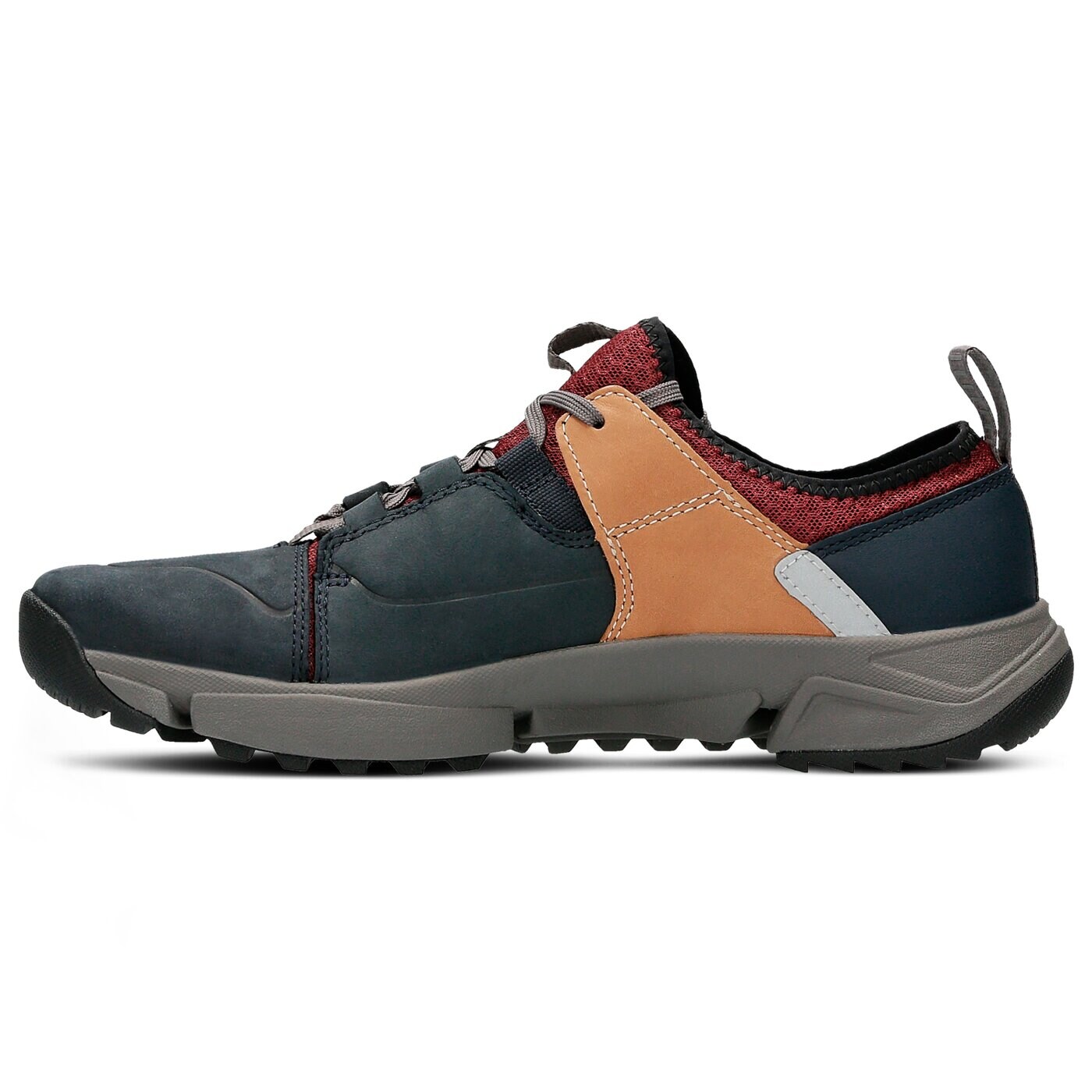 Męskie półbuty CLARKS TRITRACK LO 26127485 kolor granatowy