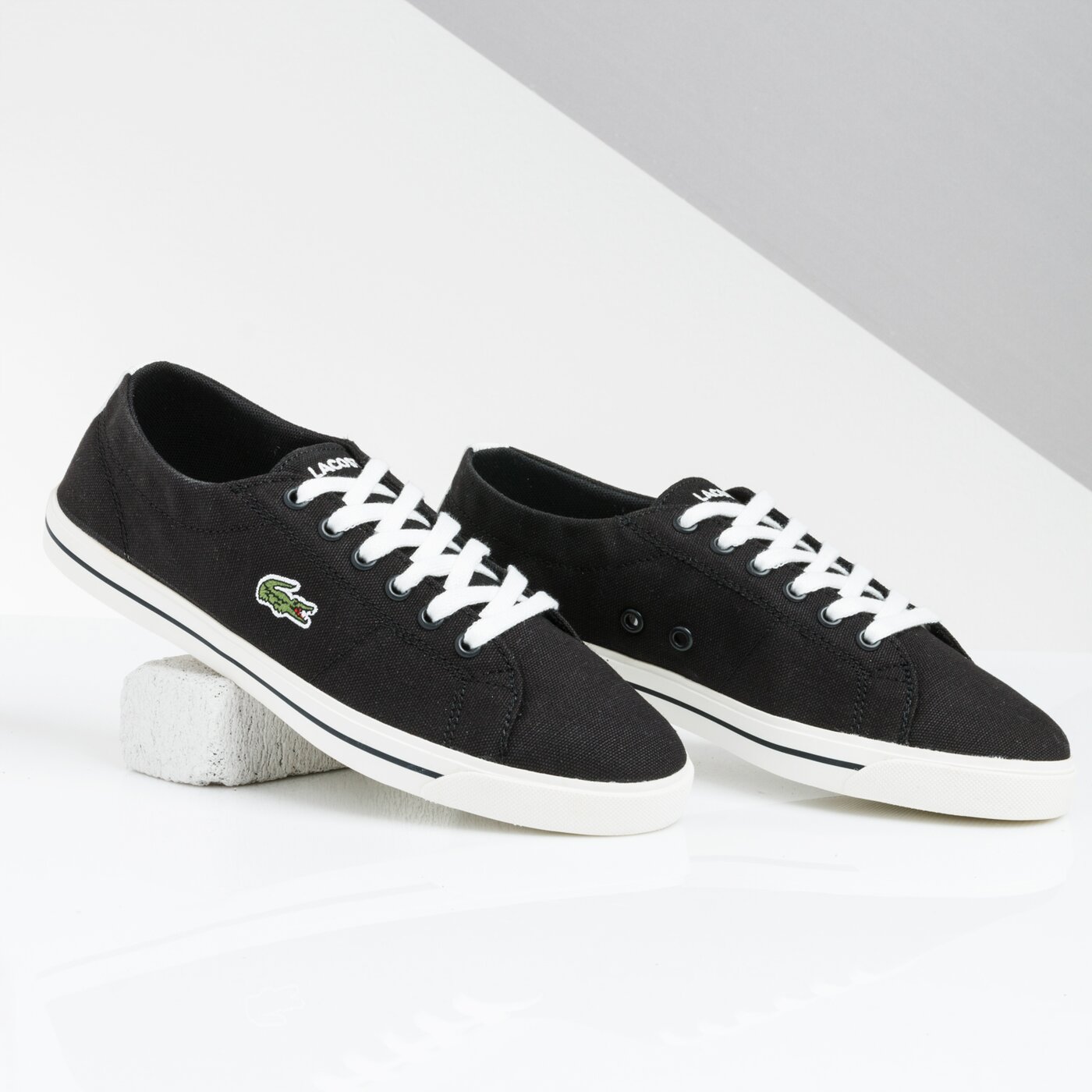 Dziecięce sneakersy (buty) LACOSTE RIBERAC 319 2 CUJ 738cuj0015454 kolor czarny