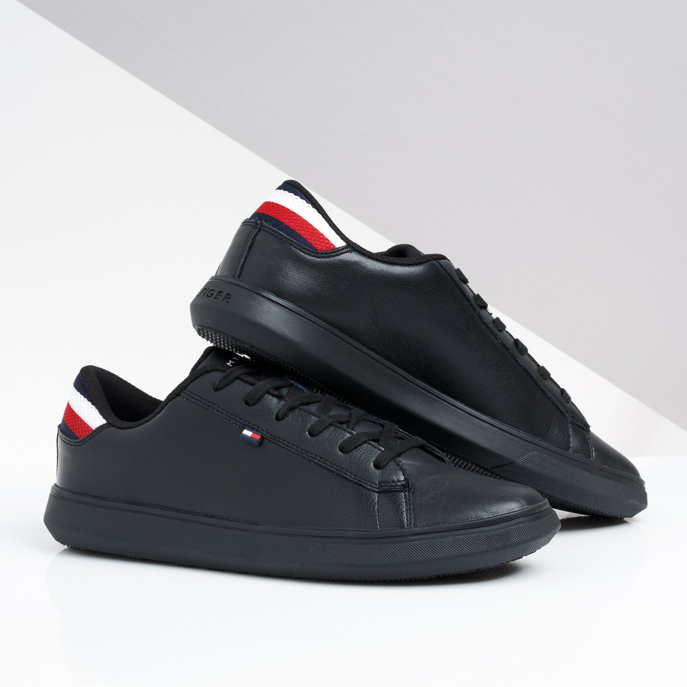 Męskie sneakersy (buty) TOMMY HILFIGER DANIEL 1A2 KNIT DETAIL fm0fm02272990 kolor czarny