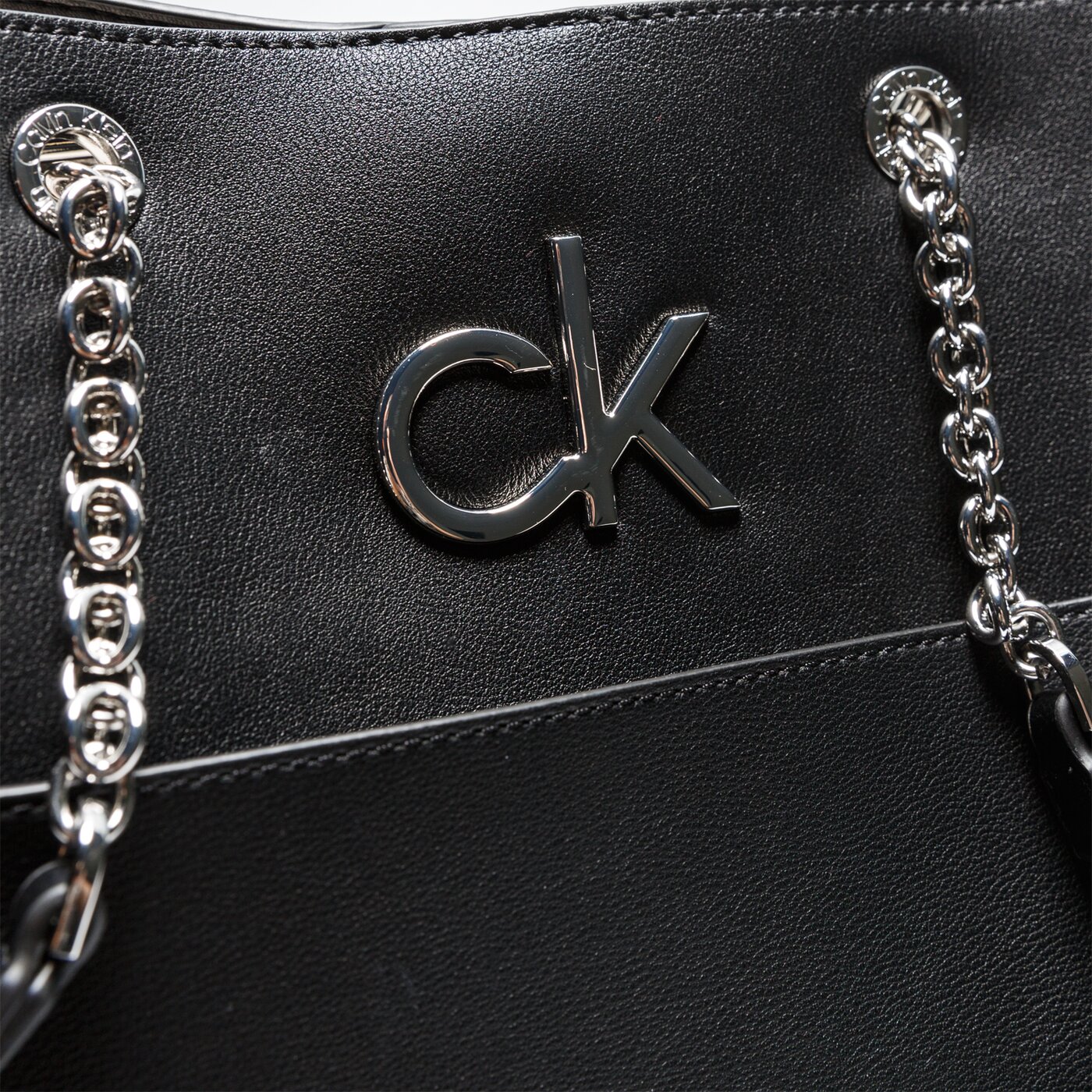 Damska torebka CALVIN KLEIN TOREBKA RE-LOCK SHOPPER k60k606676bax kolor czarny