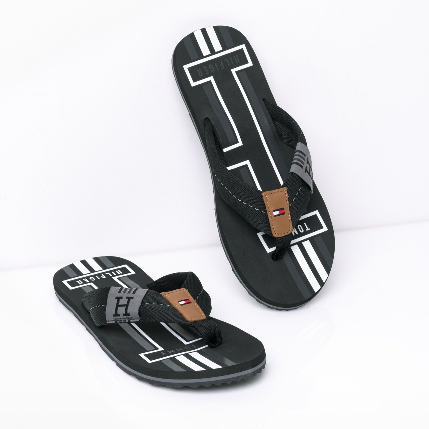 Męskie klapki TOMMY HILFIGER BONDI 3 fm0fm02076990 kolor czarny