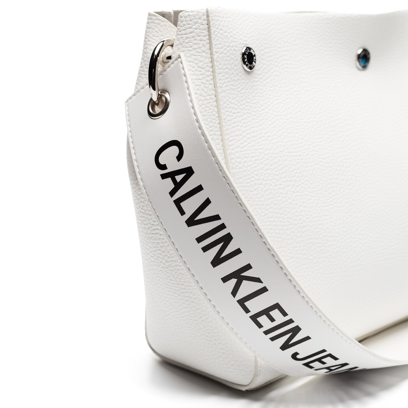 Damska torebka CALVIN KLEIN TOREBKA LOGO BANNER SHOULDER BAG k40k400825102 kolor biały