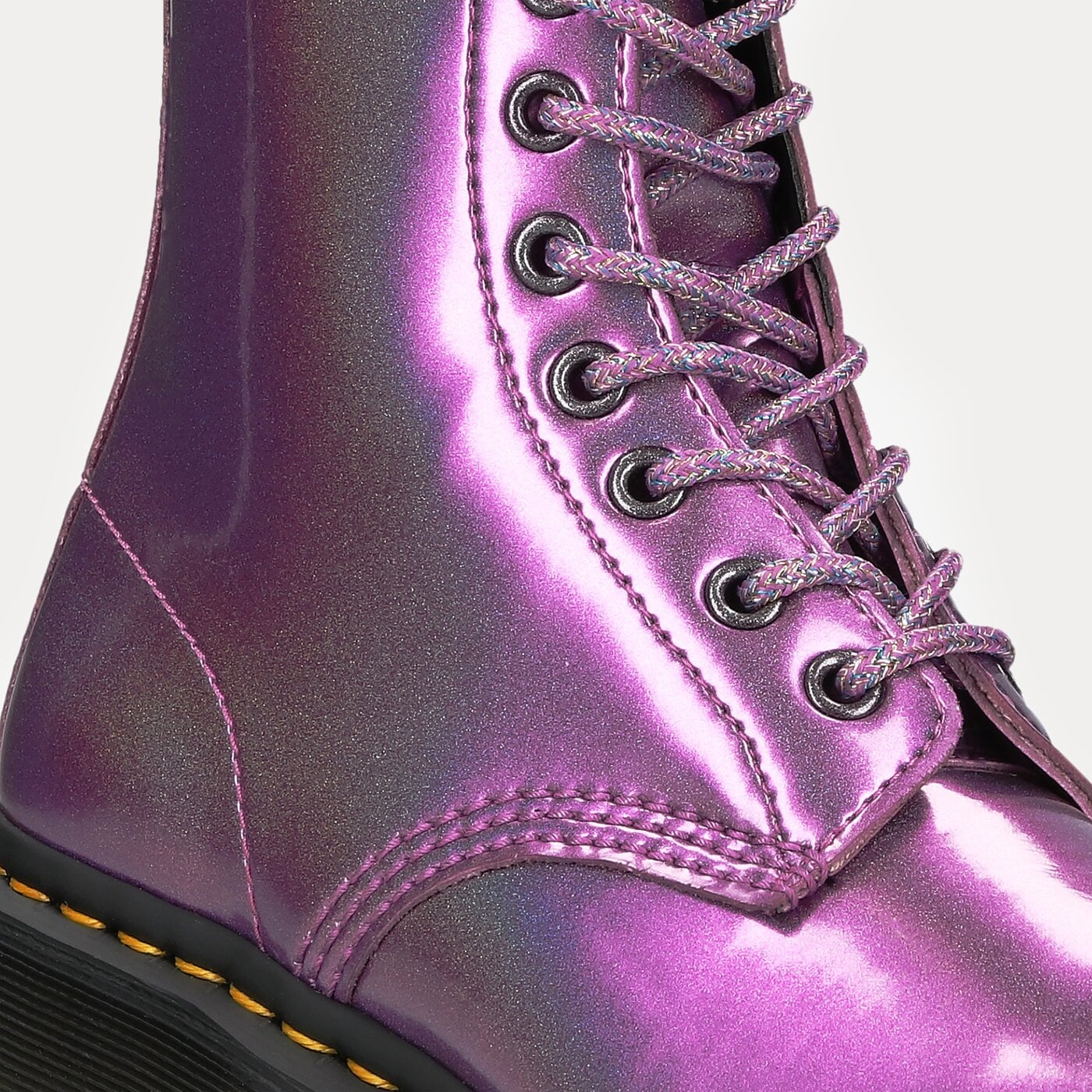 Damskie botki / sztyblety DR. MARTENS VEGAN 1460 PASCAL  26224650 kolor różowy