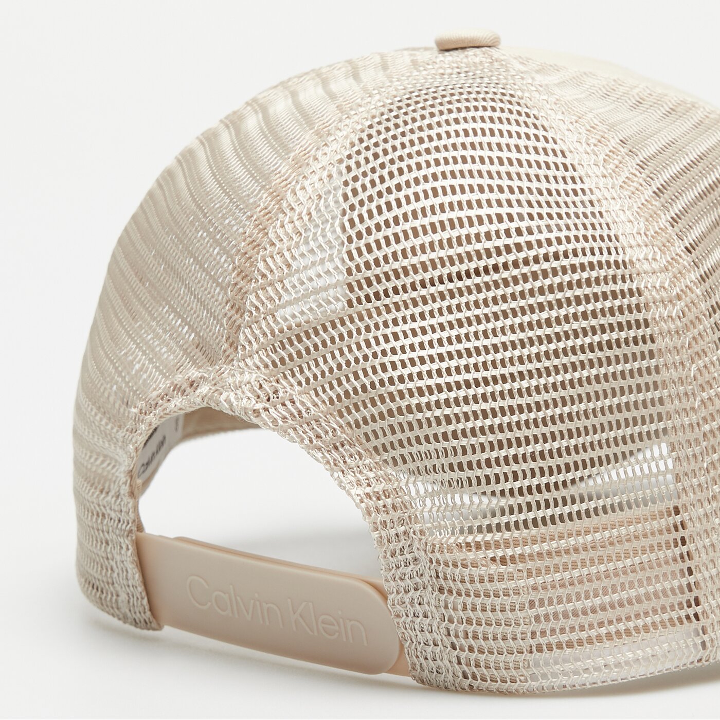 Damska czapka z daszkiem CALVIN KLEIN CZAPKA CALVIN EMBROIDERY TRUCKER k50k510334ace kolor biały