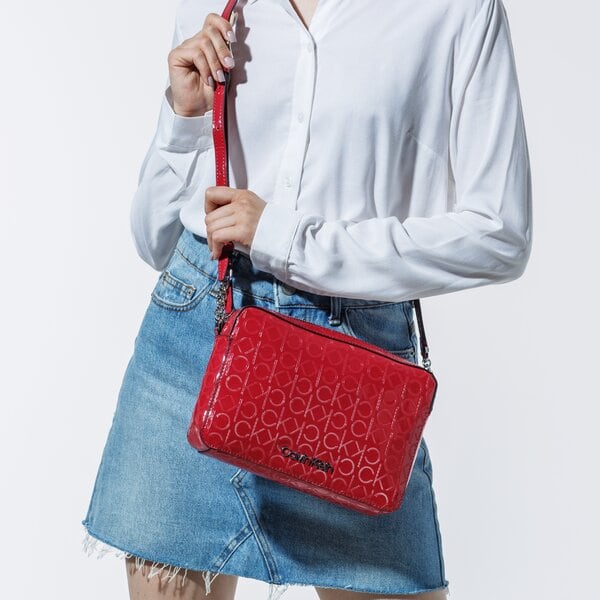 Damska torebka CALVIN KLEIN TOREBKA CK MUST EM EW CROSSBODY k60k606758xas kolor czerwony