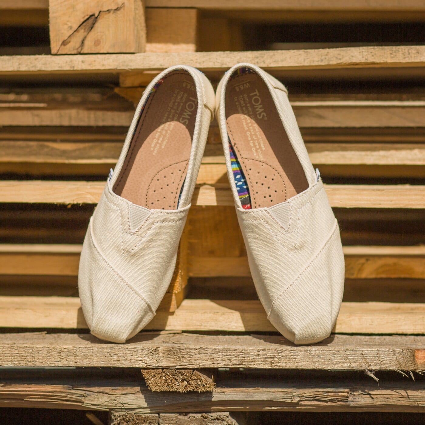 Damskie espadryle TOMS CLASSIC ALPARGATA NL 10000872 kolor beżowy