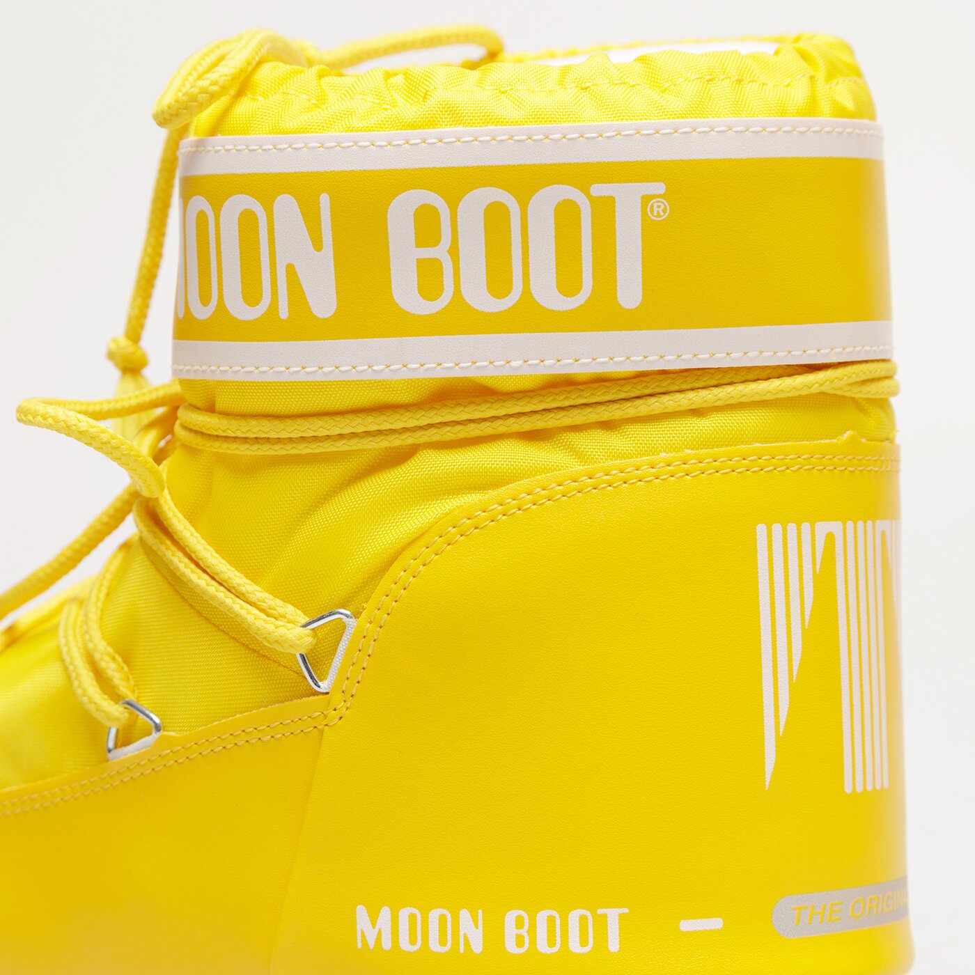 Damskie śniegowce MOON BOOT ICON LOW NYLON 14093400008 kolor żółty