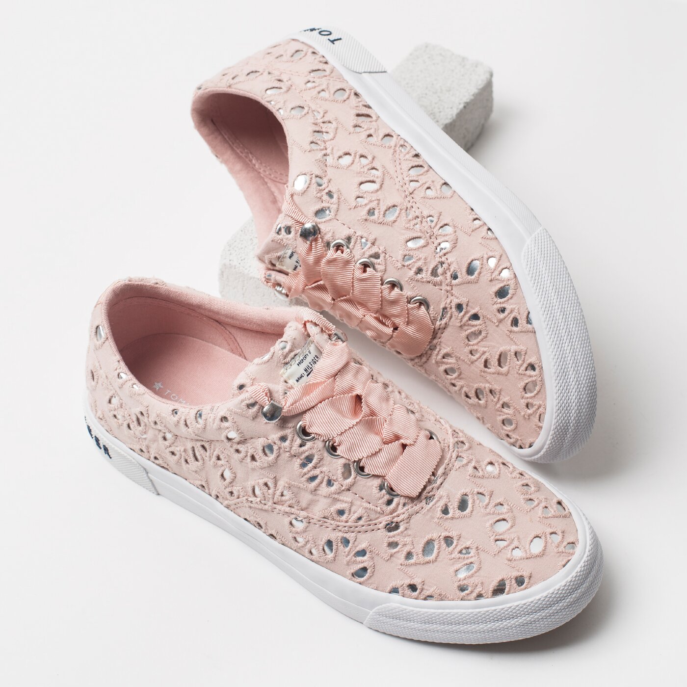 Damskie trampki TOMMY HILFIGER HERITAGE METALLIC STAR SNEAKER fw0fw02472502 kolor różowy