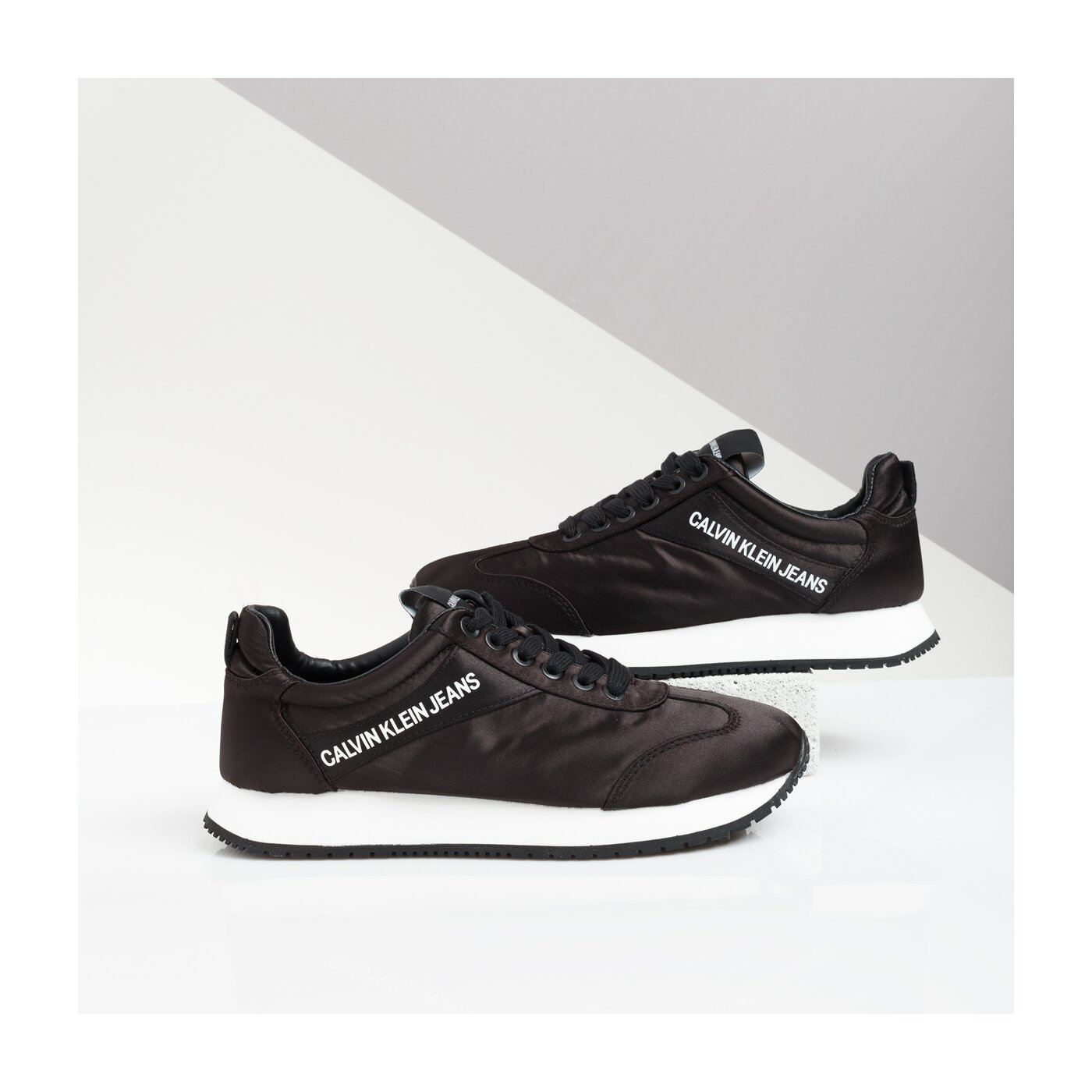 Damskie sneakersy (buty) CALVIN KLEIN JILL r7807blk kolor czarny