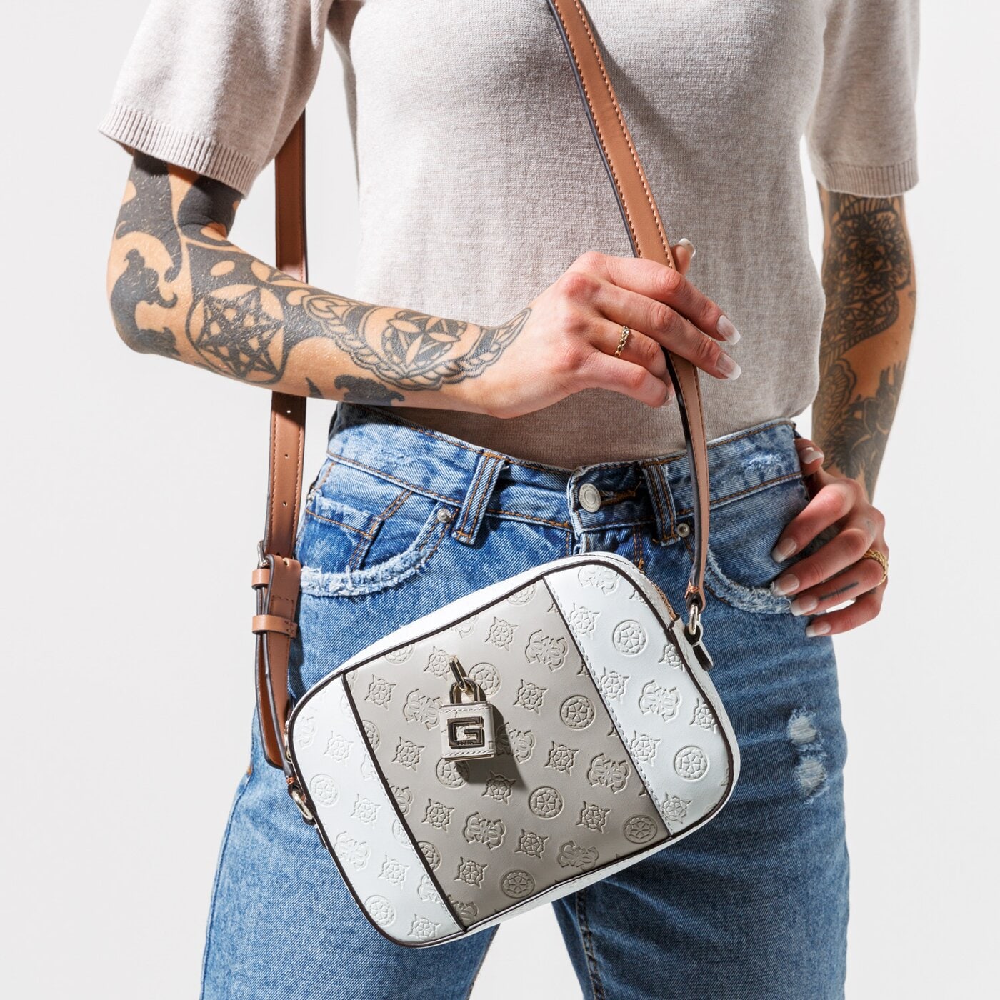 Damska torebka GUESS TOREBKA KAMRYN CROSSBODY TOP ZIP hwpi6691120tmu kolor multicolor