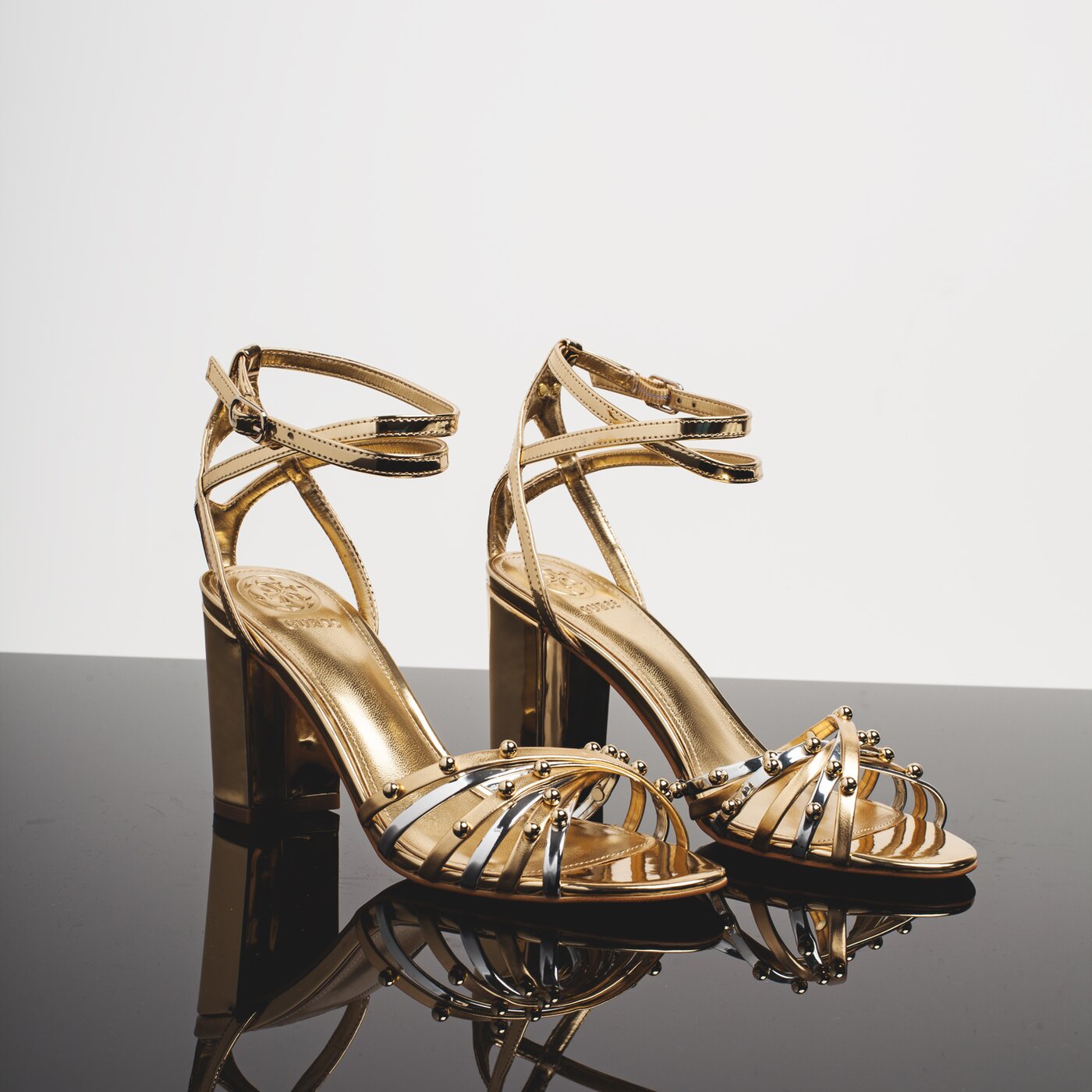 Damskie sandały GUESS MADESTY SANDAL fl6mdslel03silgo kolor złoty