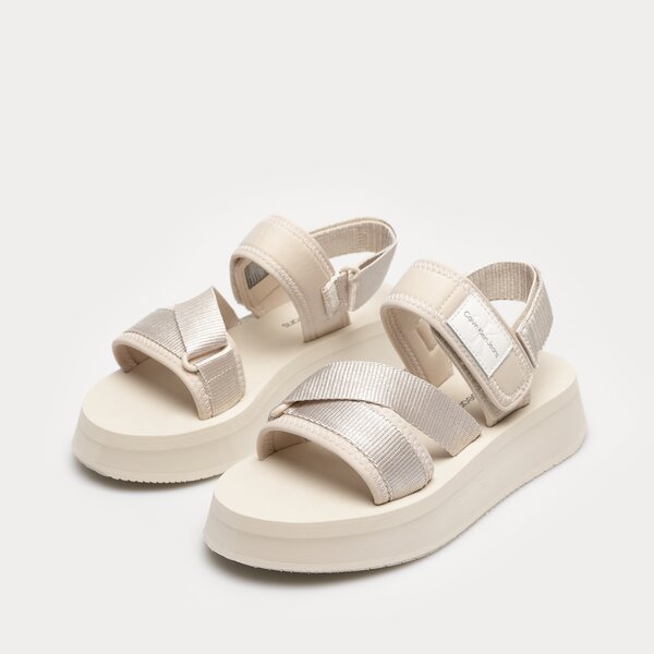 Damskie sandały CALVIN KLEIN PREFRESATO SANDAL BADGE yw0yw00967acf kolor beżowy