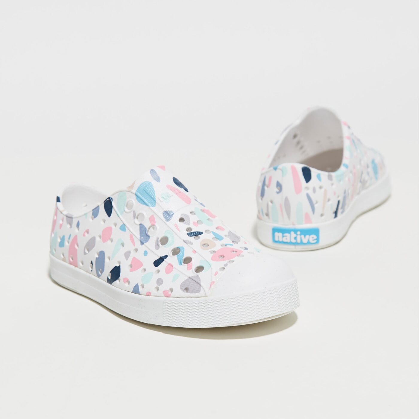 Dziecięce trampki NATIVE JEFFERSON PRINT CHILD 13100101-8965 kolor biały