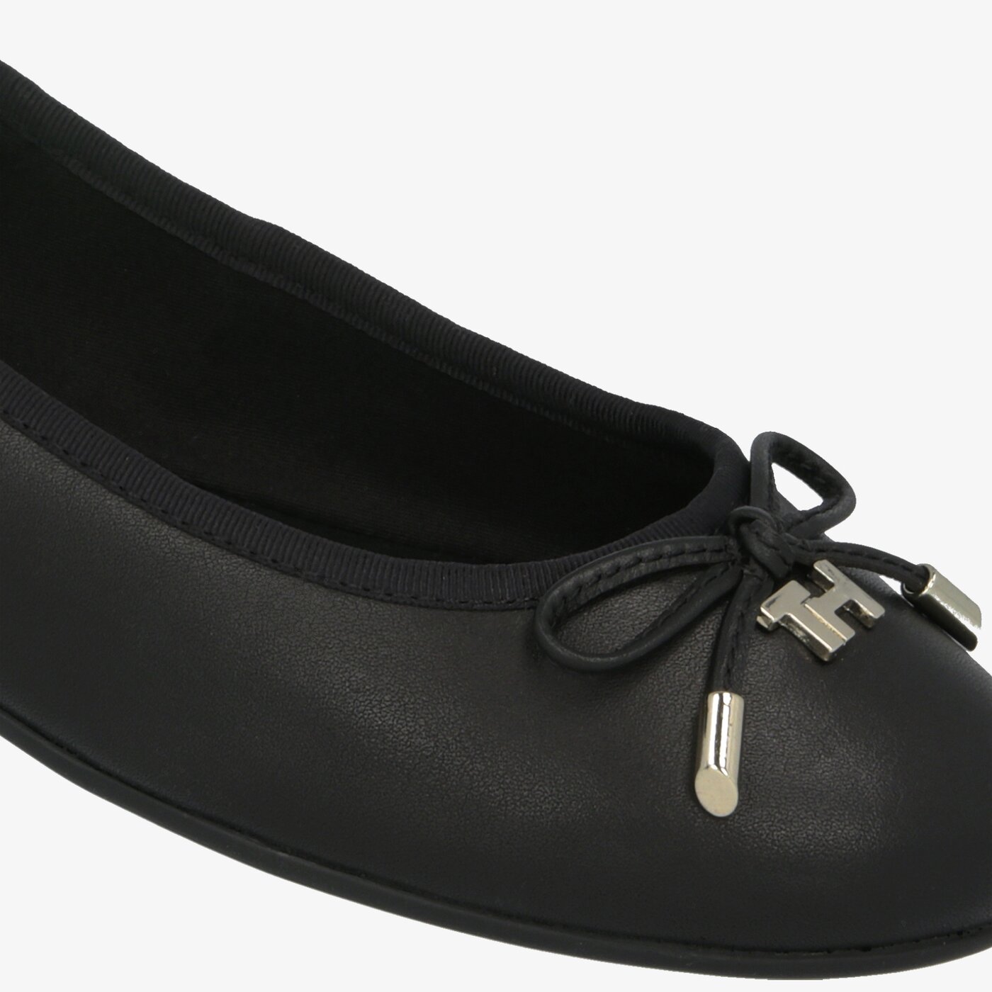 Damskie baleriny (buty) TOMMY HILFIGER ELEVATED TH HARDWARE BALLERINA fw0fw04594bds kolor czarny