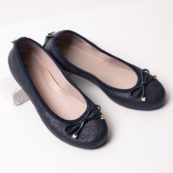 Damskie baleriny (buty) BUTTERFLY TWISTS TEGAN bt21043013 kolor granatowy