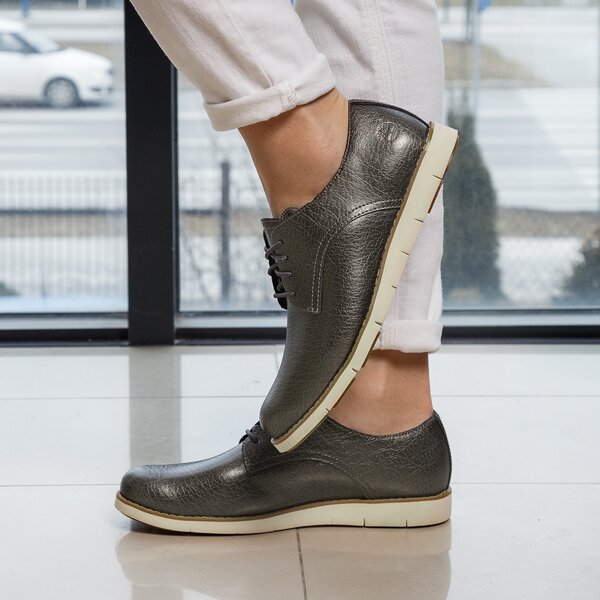 Damskie półbuty TIMBERLAND LAKEVILLE OX a1fzj kolor srebrny