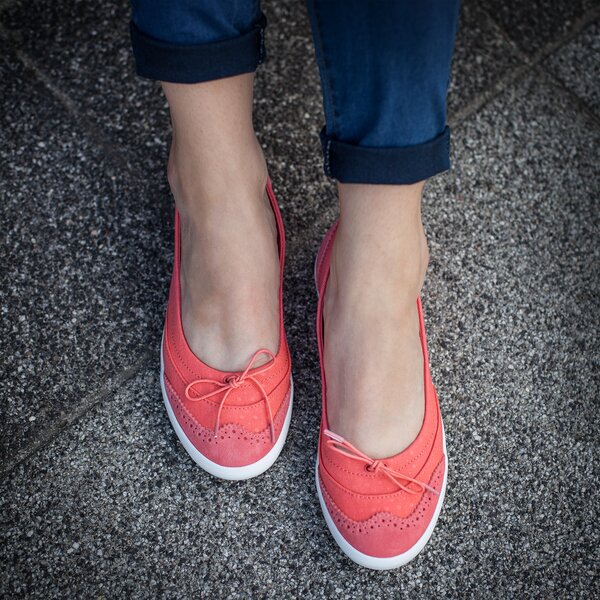 Damskie sneakersy (buty) LACOSTE LOXIA 216 1 731caw0136lr2 kolor pomarańczowy
