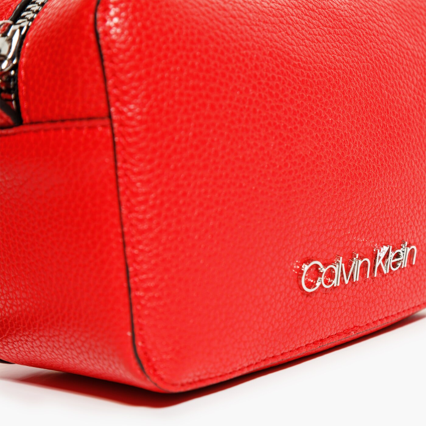 Damska torebka CALVIN KLEIN TOREBKA MUST CAMERABAG k60k605871xa8 kolor czerwony
