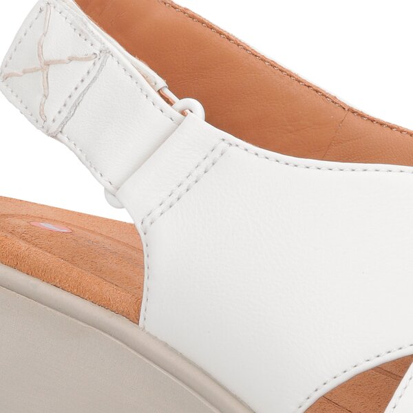 Damskie sandały CLARKS UN KARELY HAIL 26132235 kolor biały