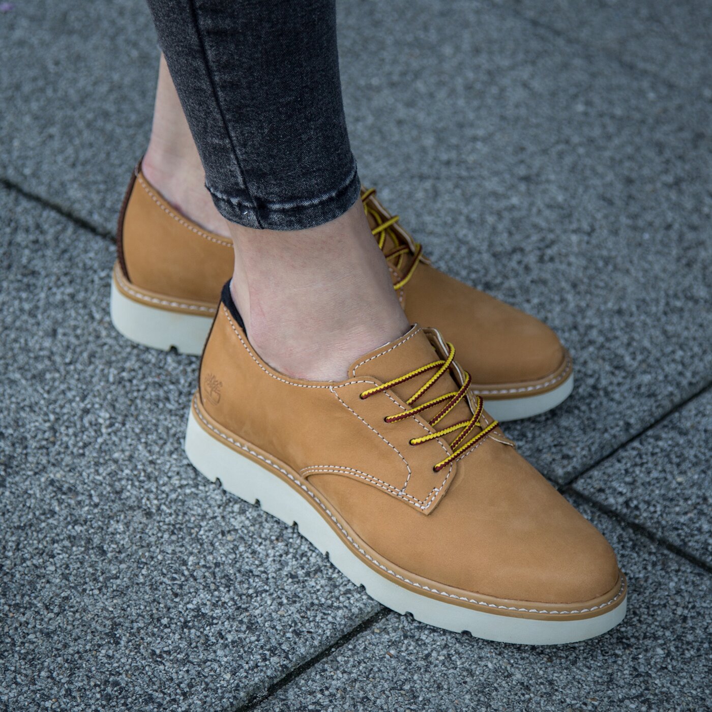 Damskie półbuty TIMBERLAND KENNISTON LACE OX a167d kolor żółty