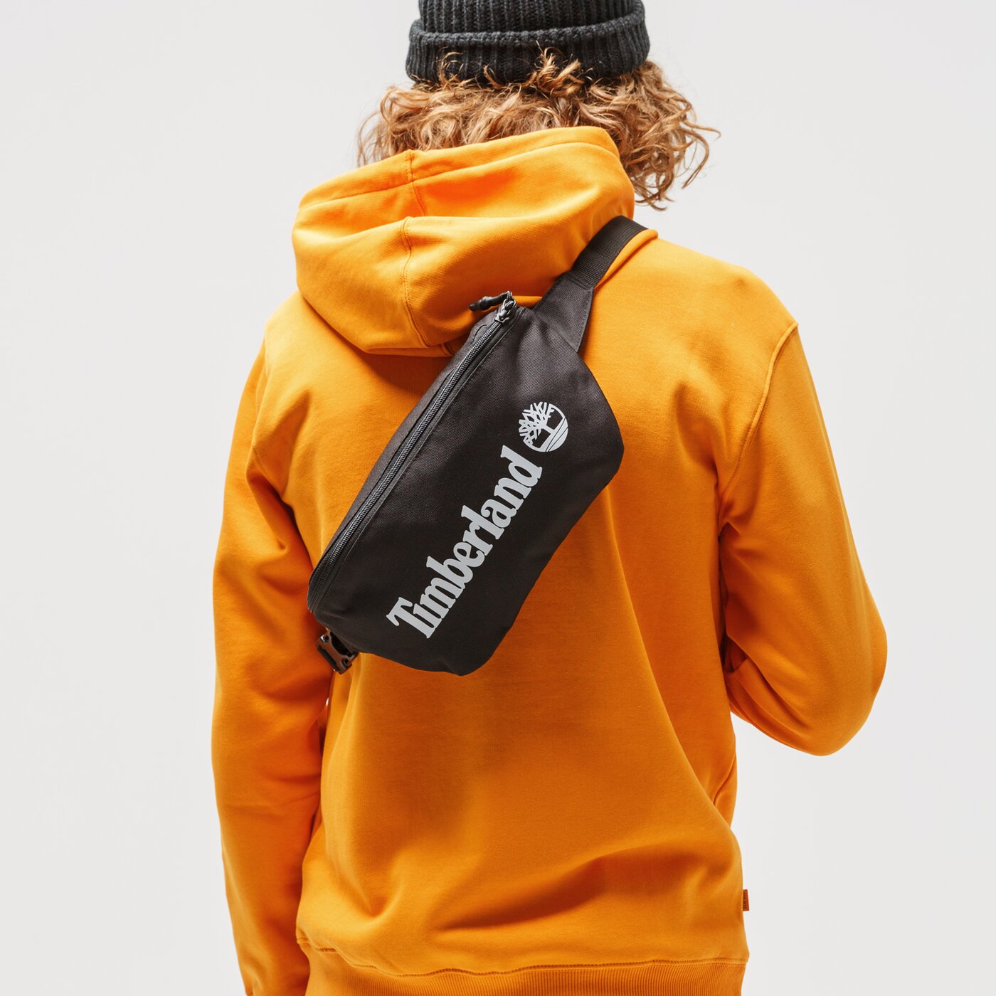 Damska nerka / saszetka TIMBERLAND TOREBKA SLING BAG tb0a2hew0011 kolor czarny