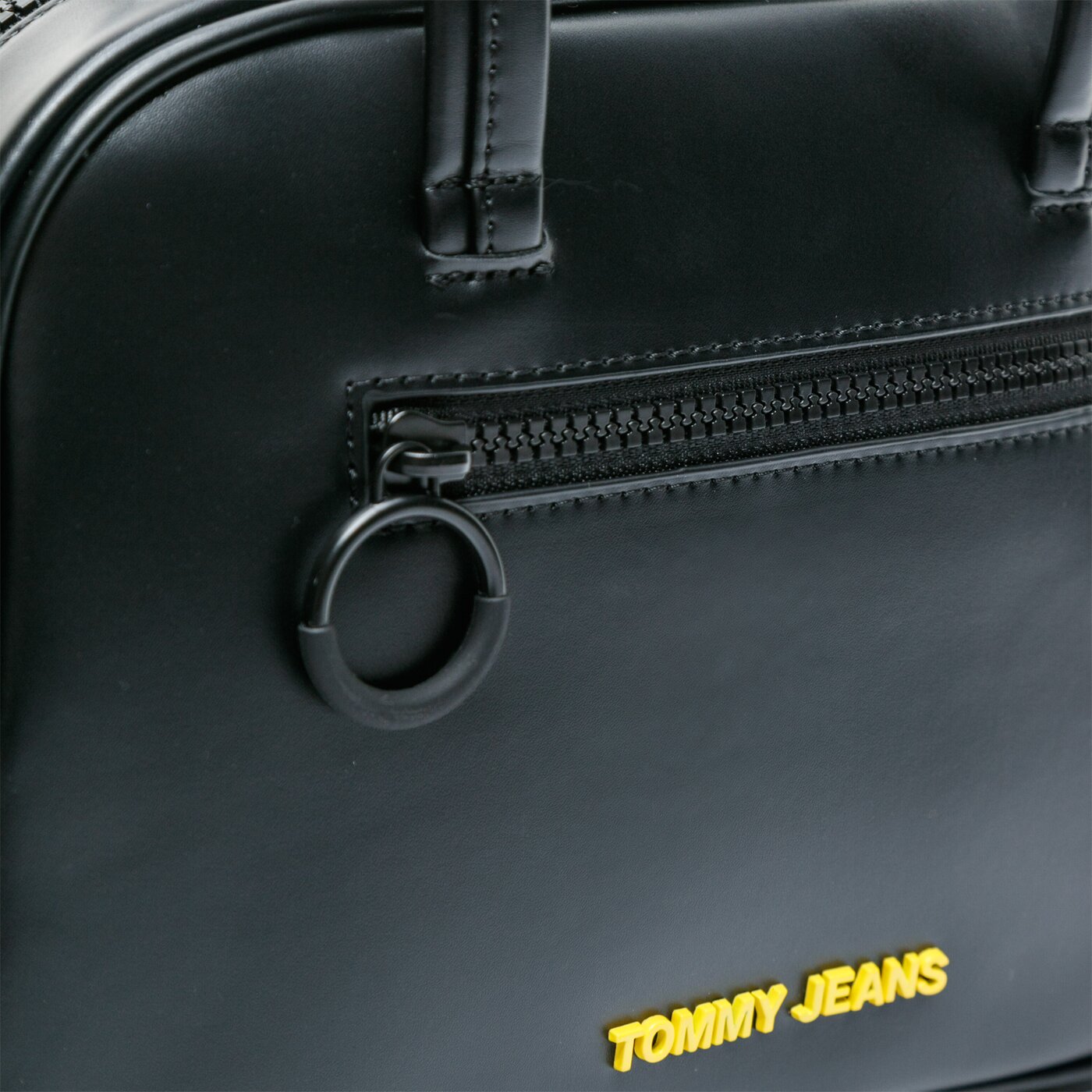 Damska torebka TOMMY HILFIGER TOREBKA TJW NEW GEN SATCHEL aw0aw08567bds kolor czarny