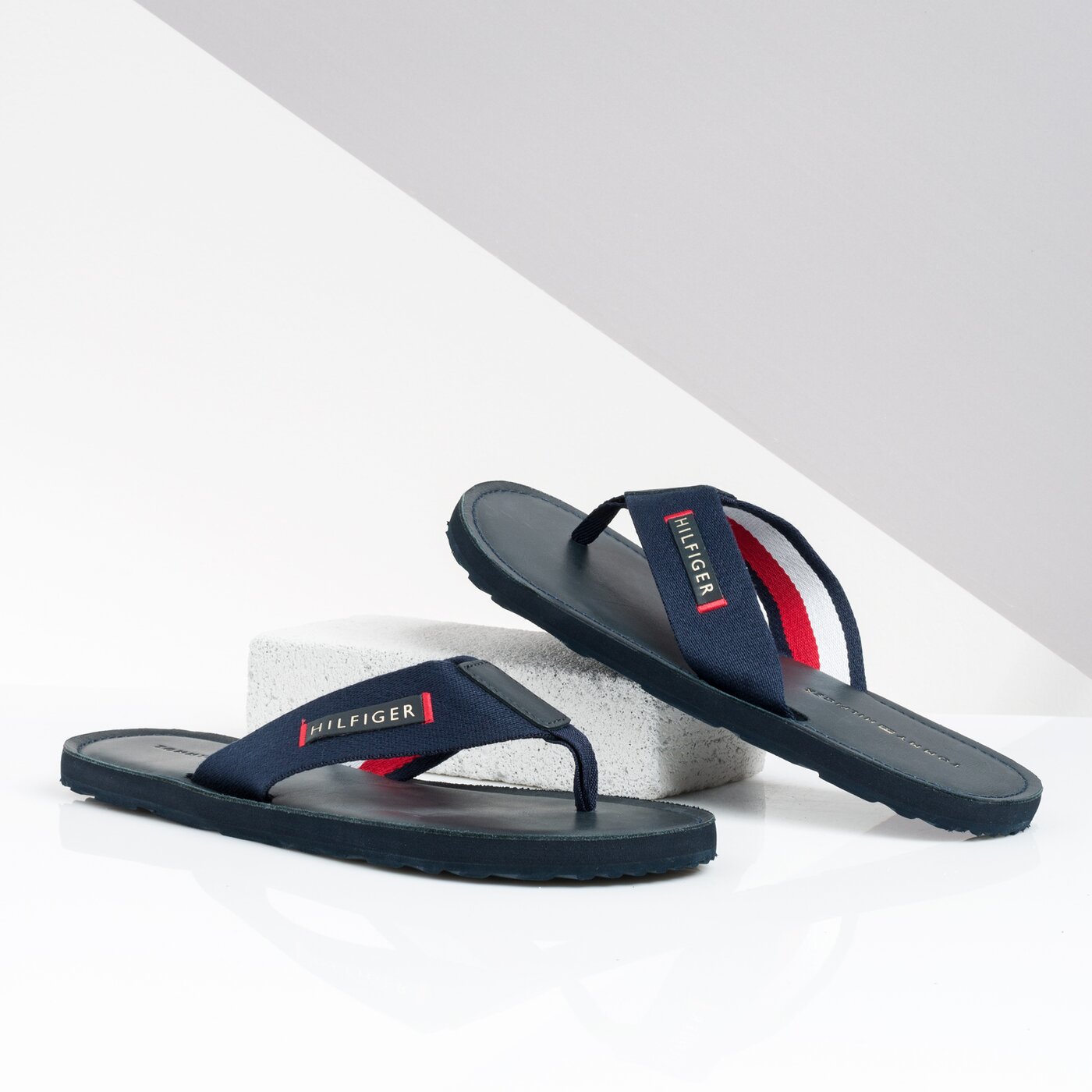 Męskie klapki TOMMY HILFIGER BONDI 4 fm0fm02080403 kolor granatowy