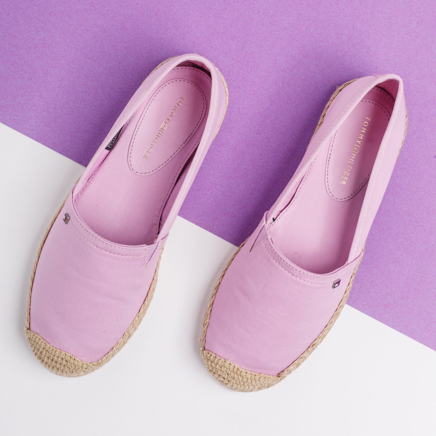 Damskie espadryle TOMMY HILFIGER INT LISAS 4D BASIC SPORTY FLAT ESPADRILLE fw0fw04041518 kolor fioletowy
