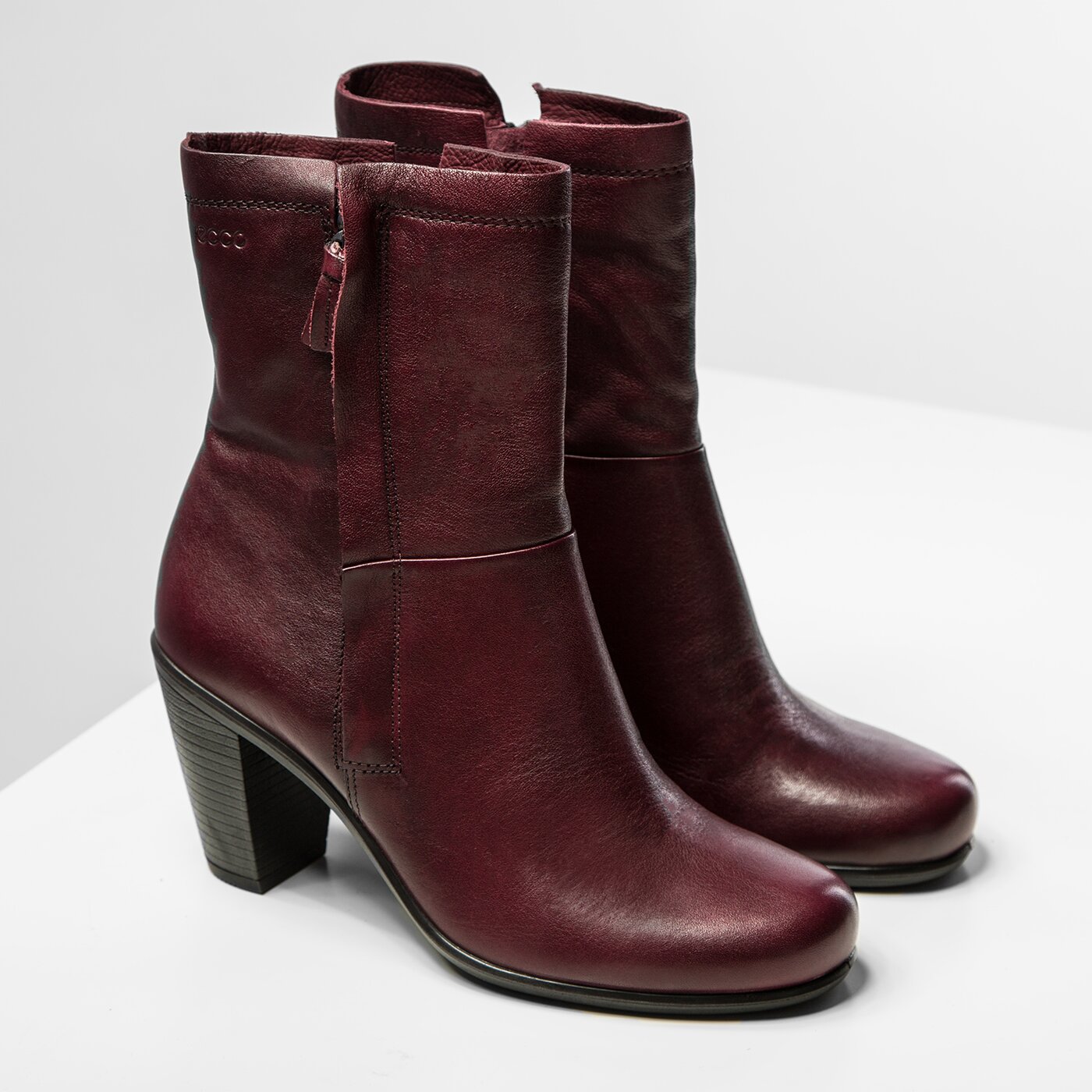 Damskie botki / sztyblety ECCO TOUCH 75B 26360302237 kolor brązowy