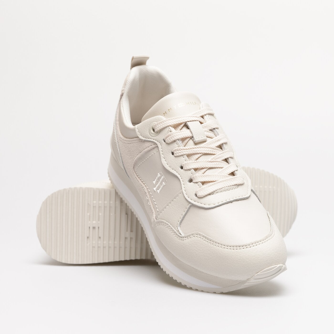 Damskie sneakersy (buty) TOMMY HILFIGER FEMININE ACTIVE SNEAKER fw0fw06528af4 kolor beżowy