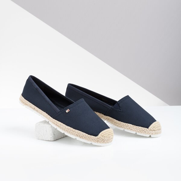 Damskie espadryle TOMMY HILFIGER INT LISAS 4D BASIC SPORTY FLAT ESPADRILLE fw0fw04041990 kolor czarny