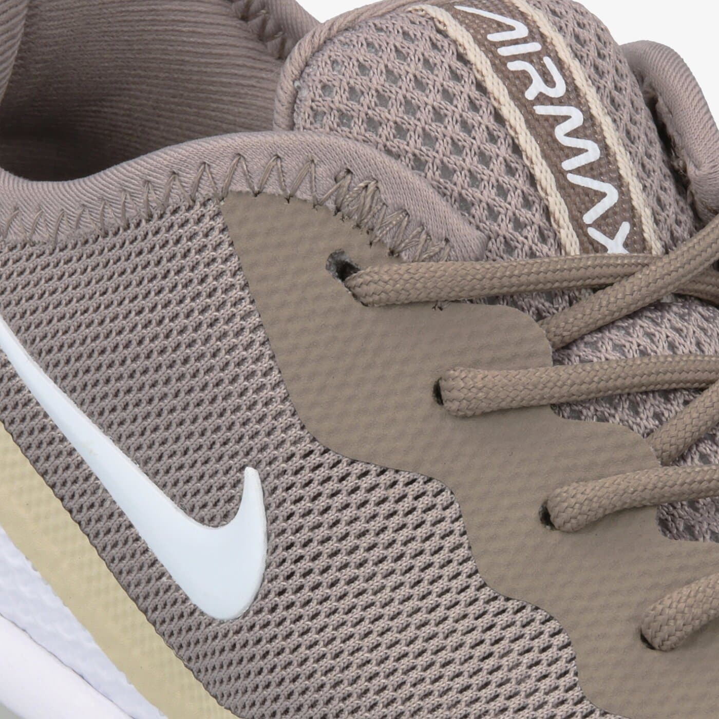 Damskie sneakersy (buty) NIKE WMNS AIR MAX SEQUENT 4.5  bq8824-200 kolor beżowy