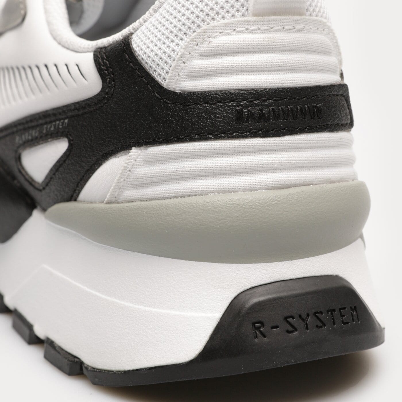 Męskie sneakersy (buty) PUMA RS 3.0 ESSENTIALS 39261103 kolor biały