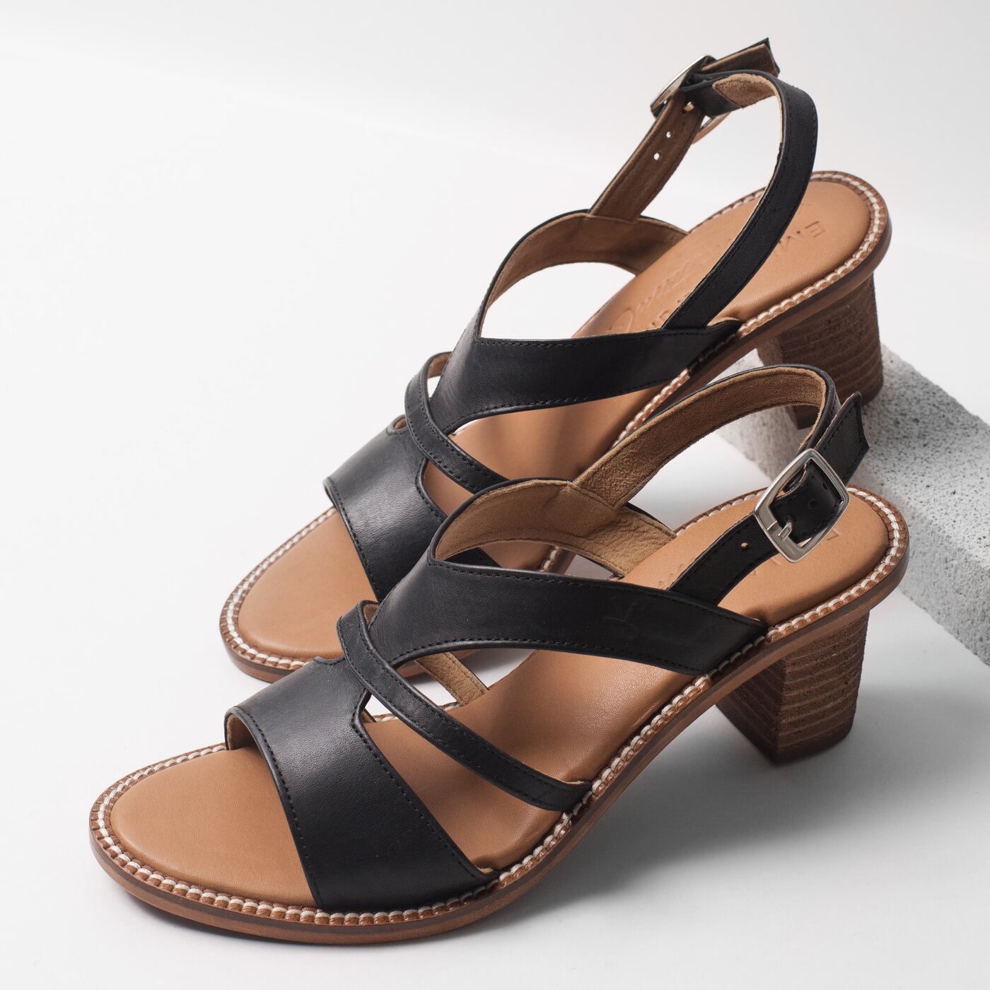 Damskie sandały EMU ISLA BLACK w11731black kolor czarny