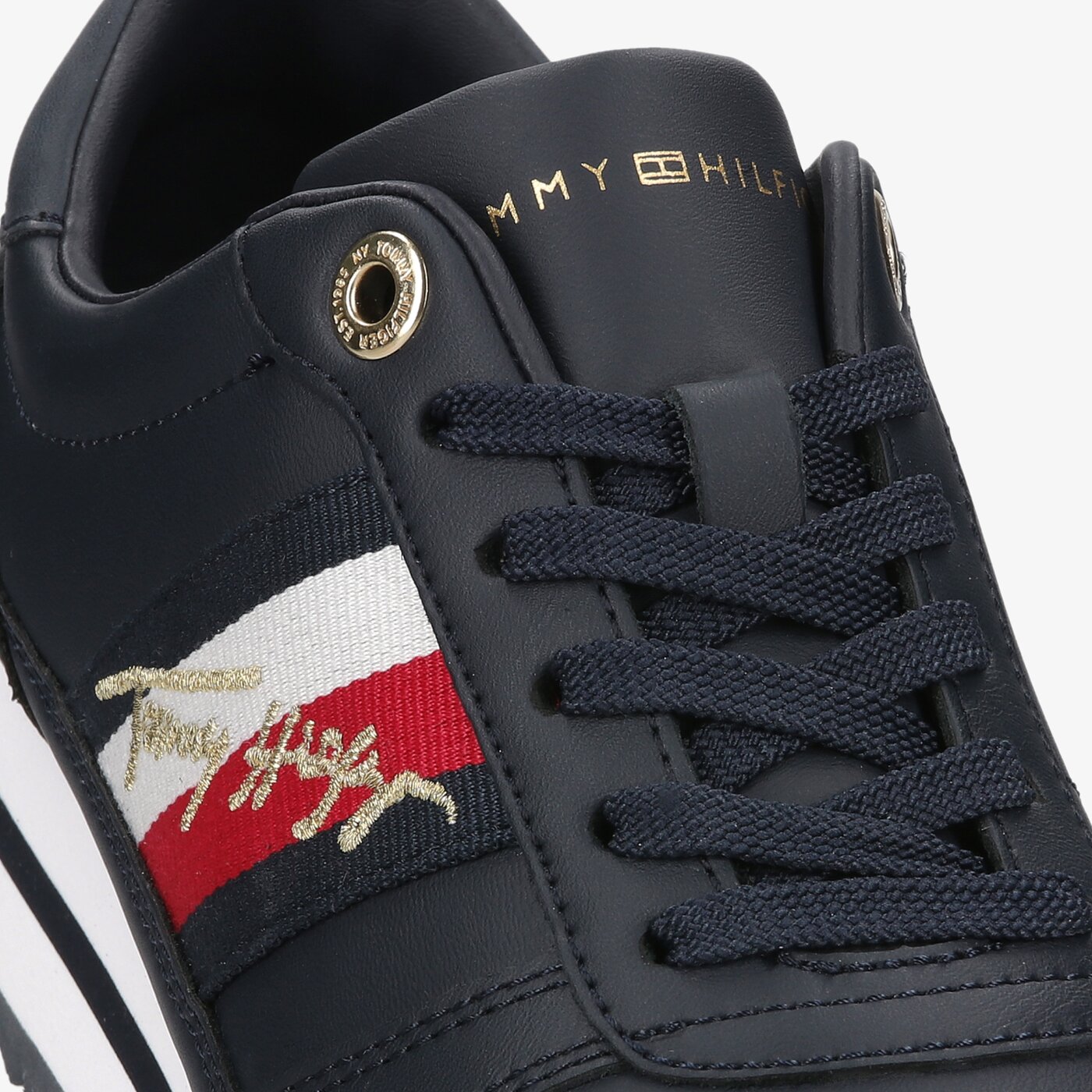 Damskie sneakersy (buty) TOMMY HILFIGER TH SIGNATURE RUNNER SNEAKER fw0fw05218dw5 kolor granatowy