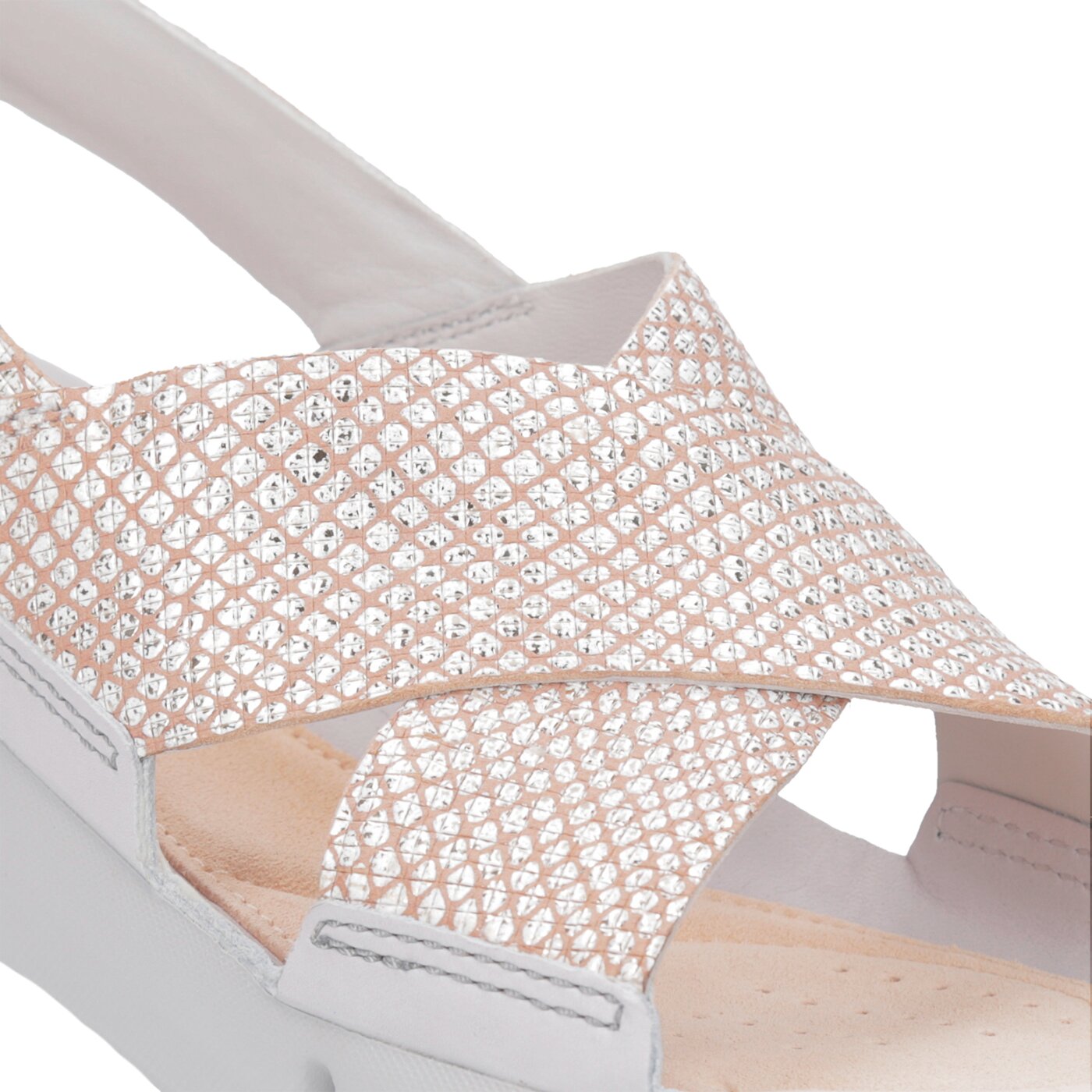 Damskie sandały CLARKS TRI CHLOE 26131294 kolor srebrny