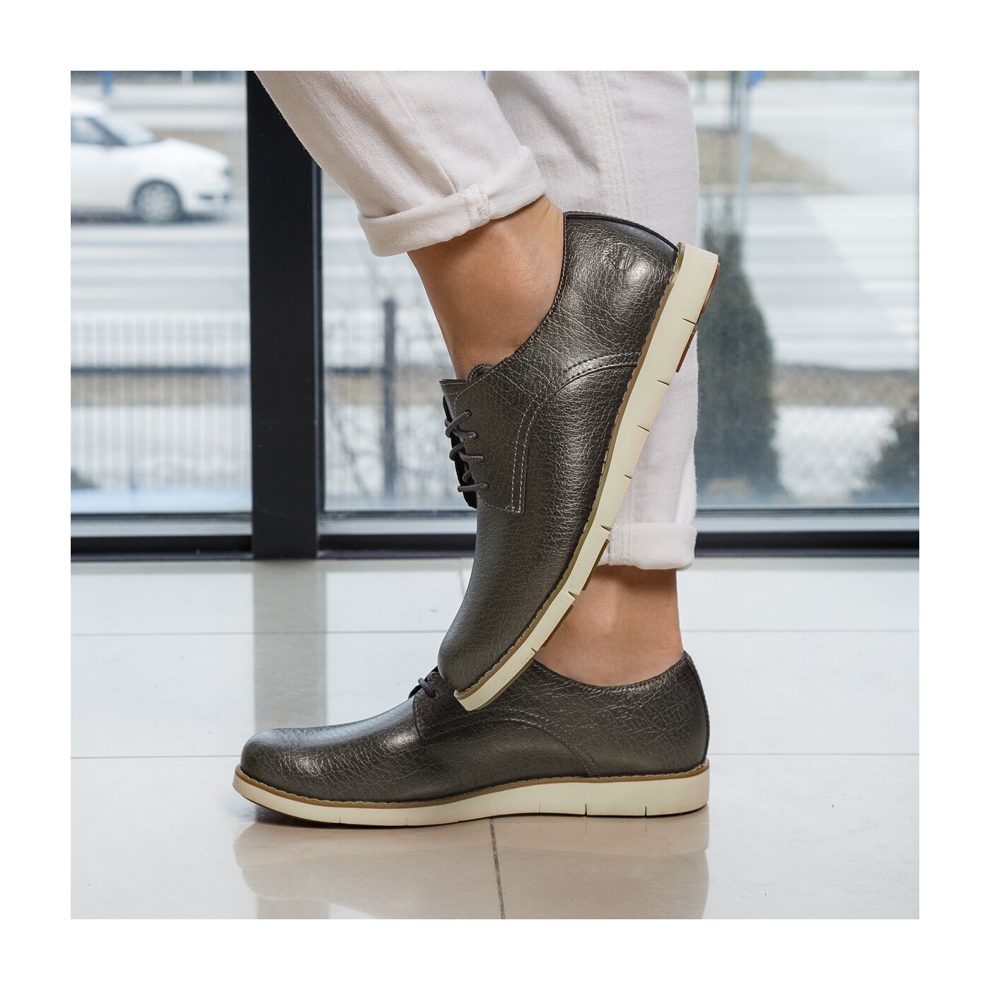 Damskie półbuty TIMBERLAND LAKEVILLE OX a1fzj kolor srebrny