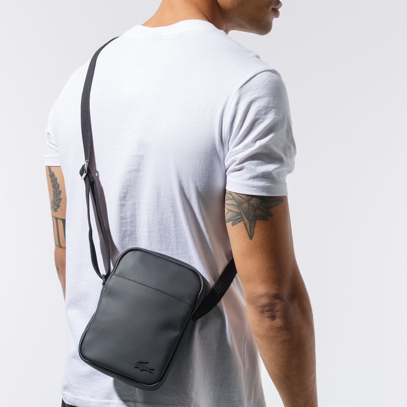 LACOSTE TORBA MENS CLASSIC CAMERA BAG nh2340hc000 kolor czarny