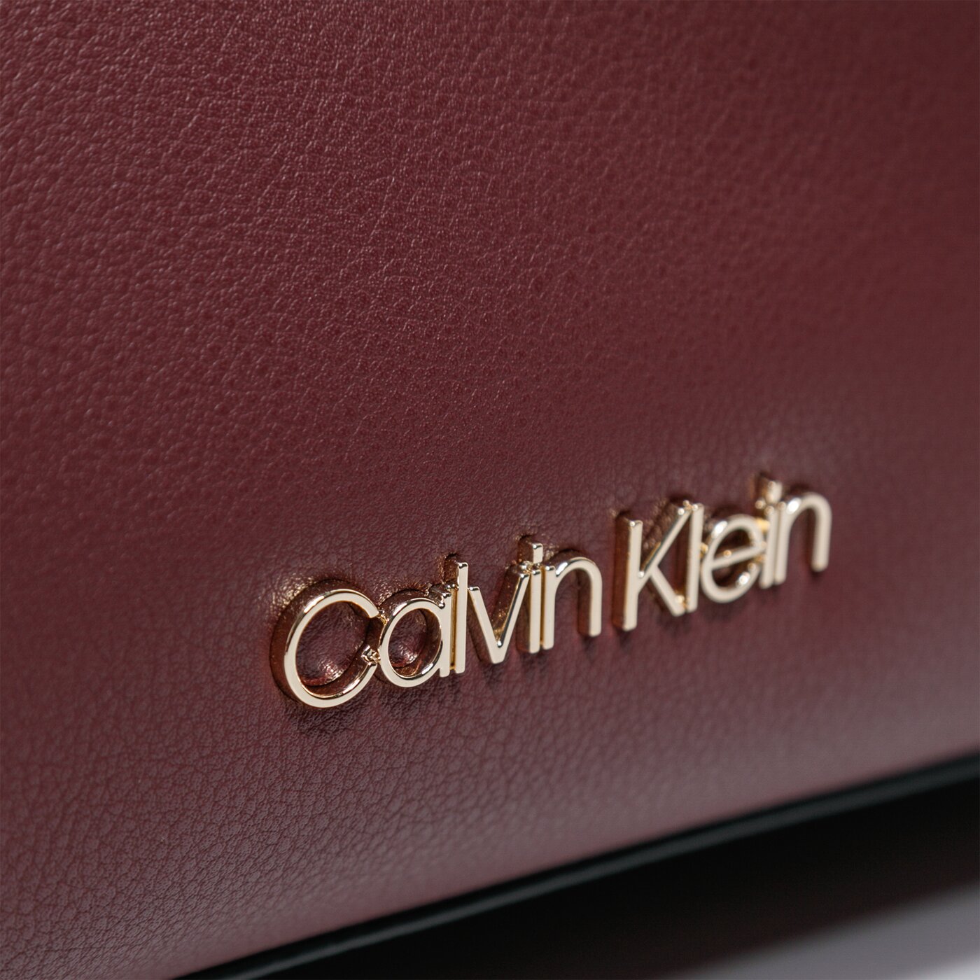 Damska torebka CALVIN KLEIN TOREBKA SHOPPER MD k60k607802gdu kolor bordowy